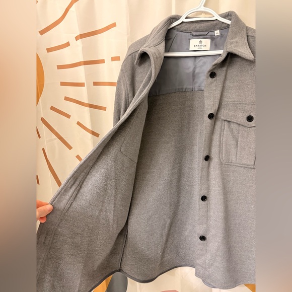 Large Babaton Gray Button-Up shacket - Picture 5 of 8
